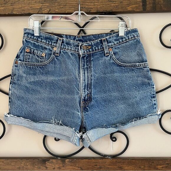 Vintage Levis Relax Fit 550 Cut Off High Rise Denim Shorts Made in USA - Picture 2 of 12